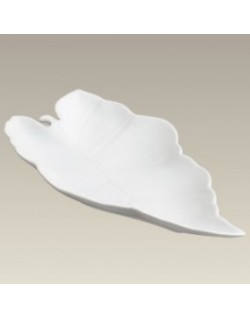 PLATO MODELO HOJA EN PORCELANA BLANCA