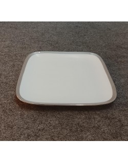PLATO CUADRADO DE 10"5 BLANCO FILO PLATEADO